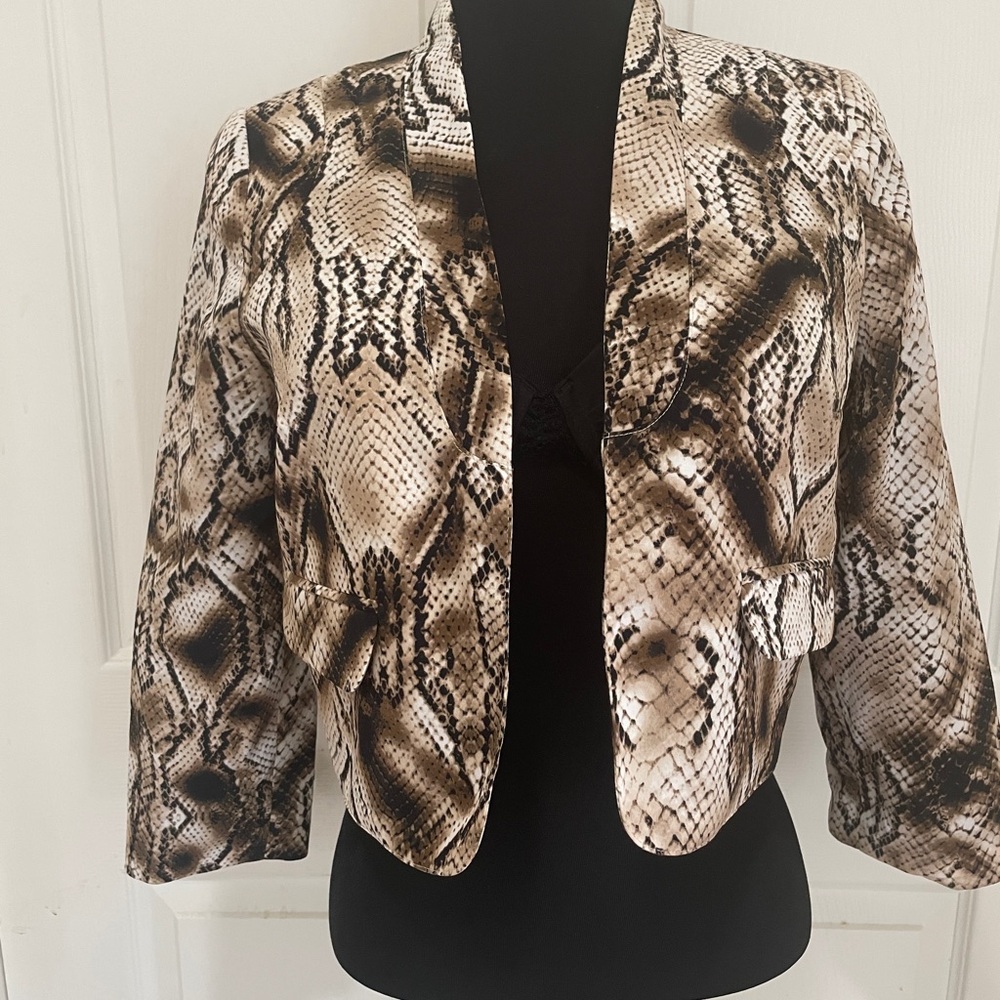 Worthington black and brown Snakeskin Print Women's Jacket/Bolero Fully Lined